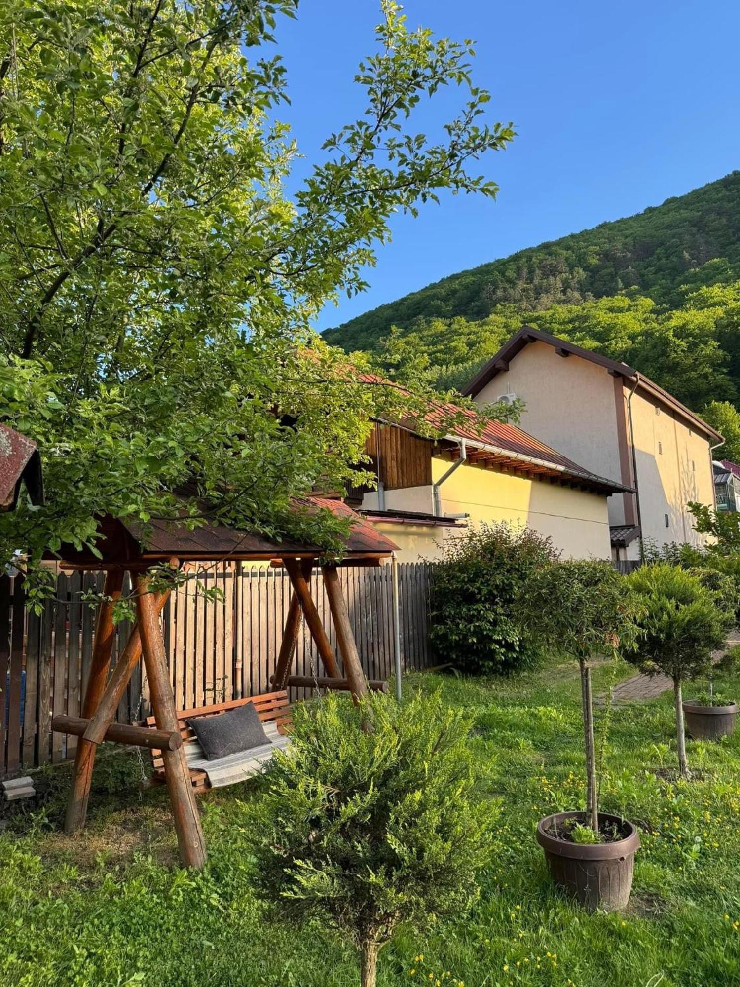 Casa De Vacanta Căciulata Kültér fotó